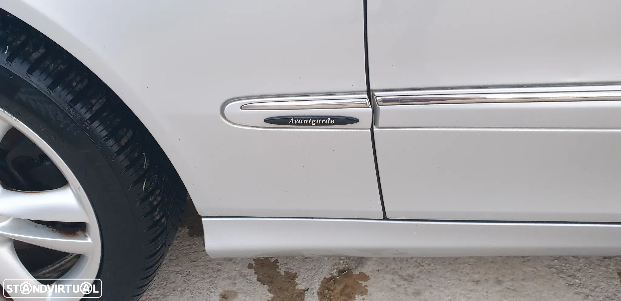 Mercedes-Benz CLK 220 CDi Avantgarde Aut. - 9