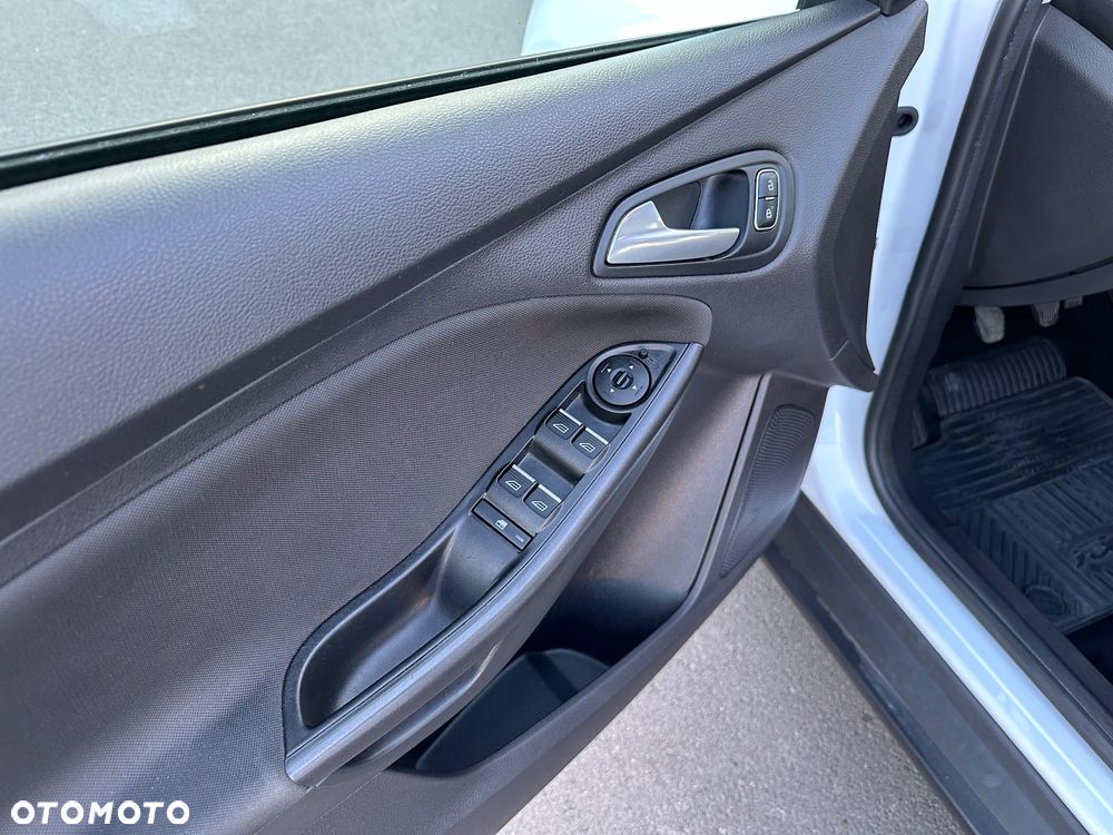 Ford Focus 1.5 TDCi ECOnetic 88g Start-Stopp-System Business - 14
