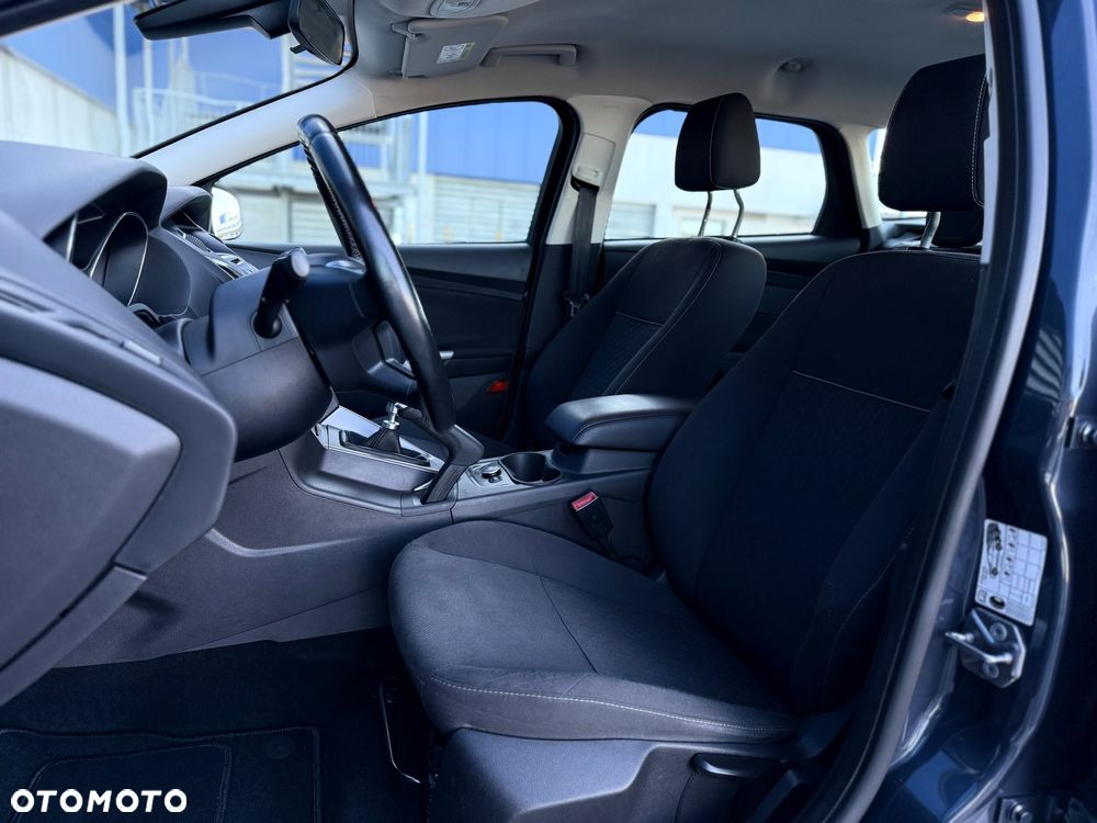 Ford Focus 2.0 TDCi Trend - 23