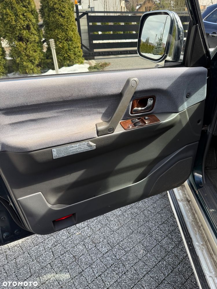 Mitsubishi Pajero 2.8 TD GLS 4os - 23