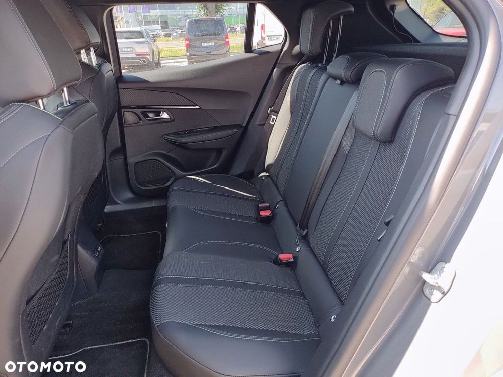 Peugeot 2008 1.2 PureTech GT S&S EAT8 - 10