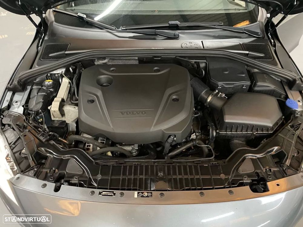 Volvo V60 2.0 D4 R-Design Geartronic - 19