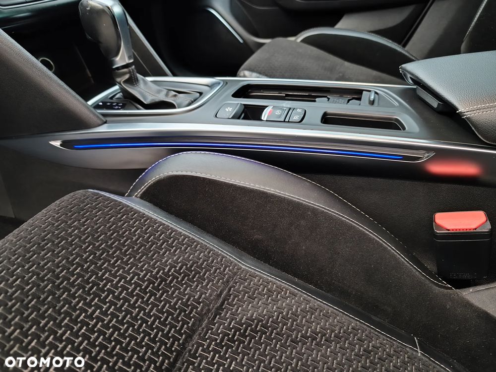 Renault Megane ENERGY dCi 110 EDC BUSINESS - 18