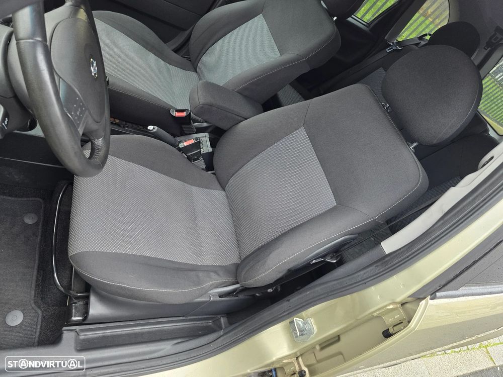 Opel Meriva 1.3 CDTI enjoy ecoFLEX - 34