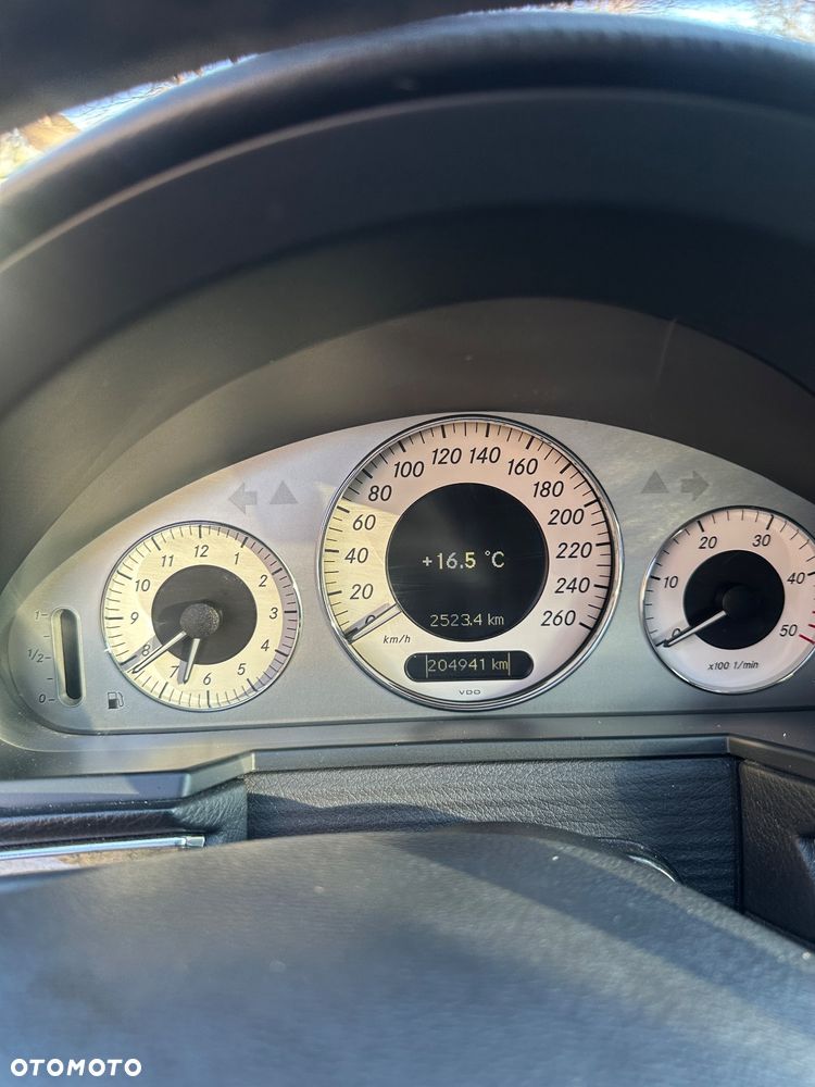 Mercedes-Benz Klasa E - 6