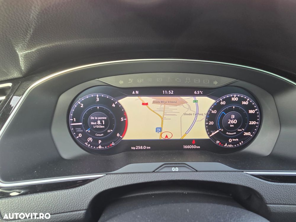 Volkswagen Passat Variant 2.0 TDI DSG Highline - 11