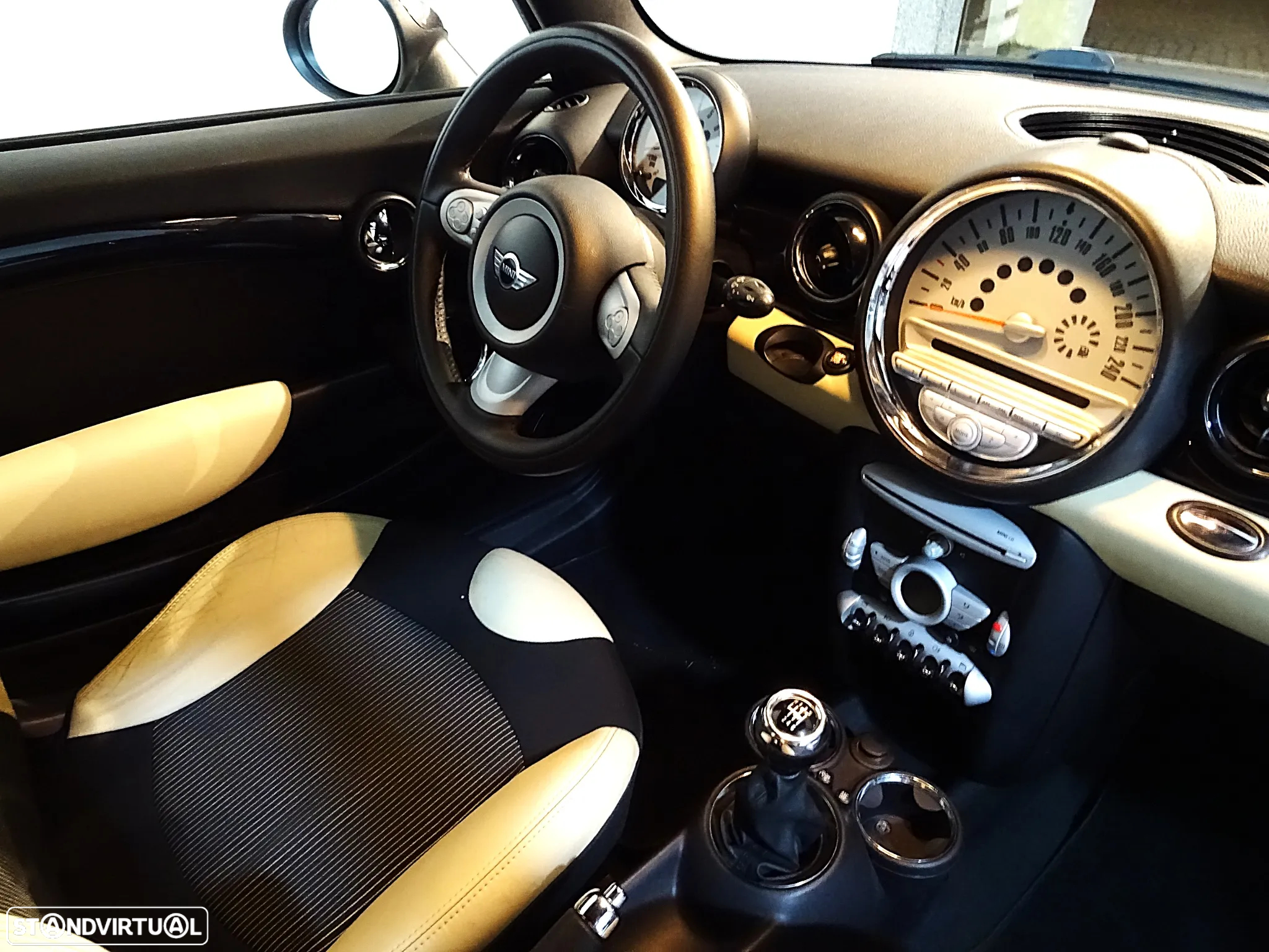 MINI 3 Portas Cooper - 12