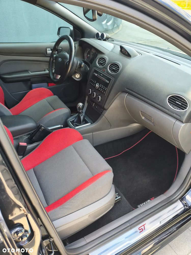 Ford Focus - 14