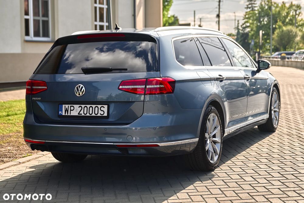 Volkswagen Passat - 11