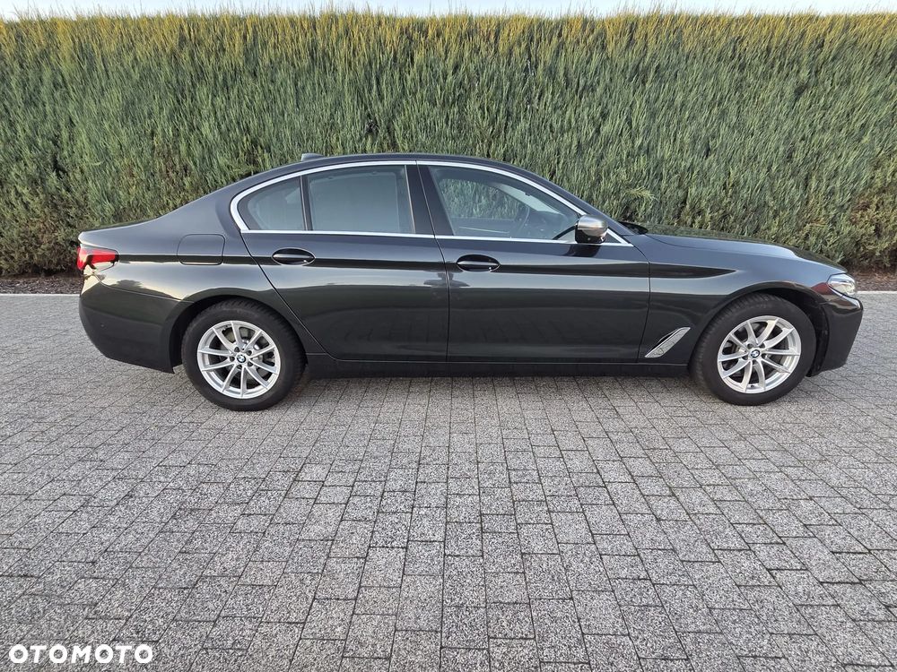 BMW Seria 5 520d Luxury Line - 32