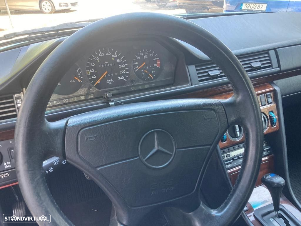 Mercedes-Benz E 220 - 8