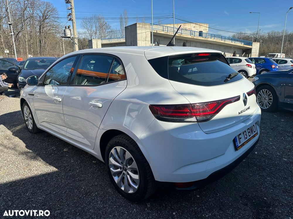 Renault Megane TCE 114 GPF Life - 4