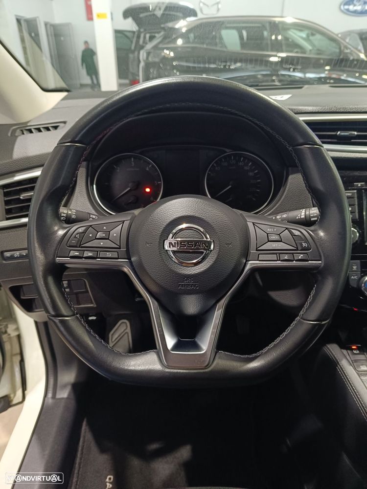 Nissan Qashqai 1.5 dCi N-Connecta - 10