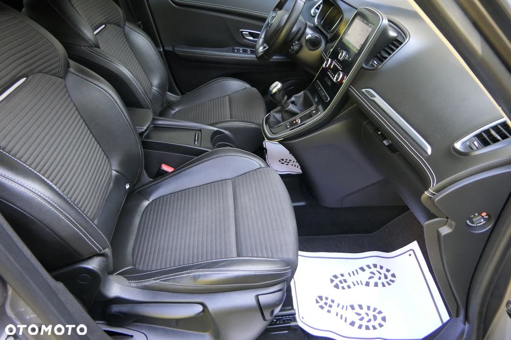 Renault Scenic - 20
