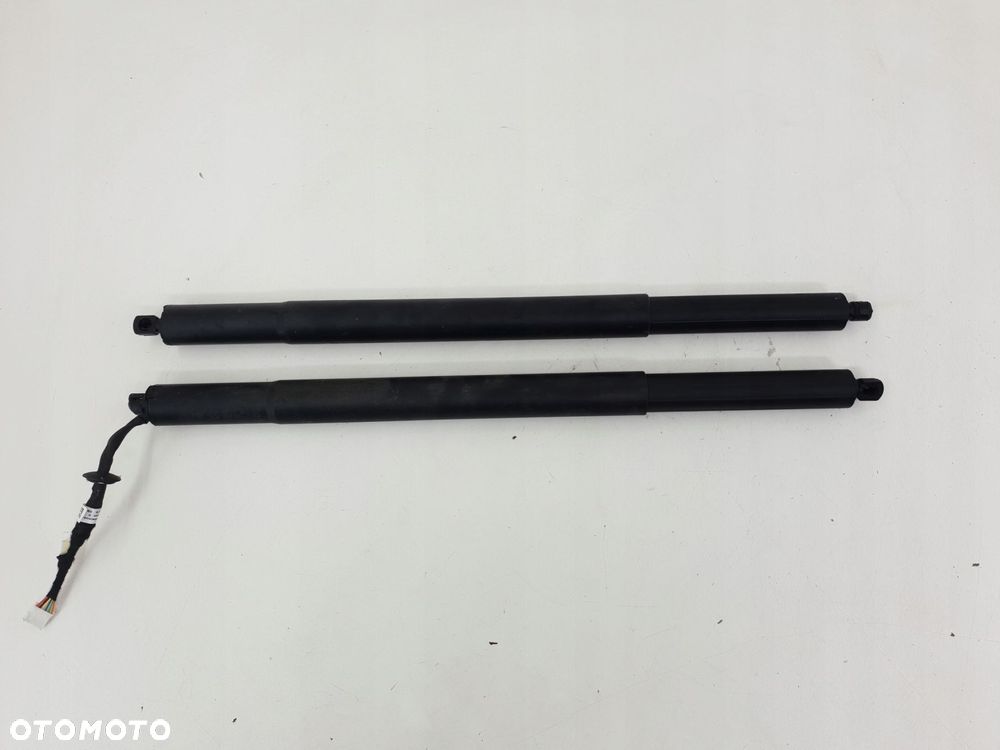 bmw 2 u06 siŁowniki klapy komplet 8494161 8494162