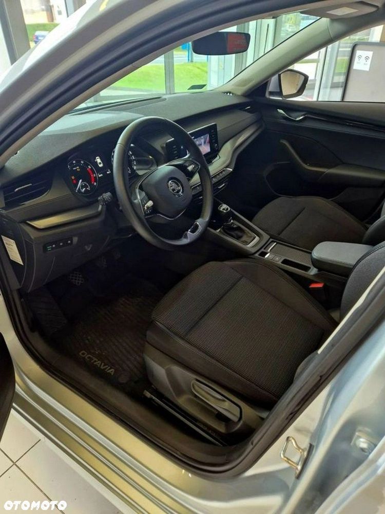 Skoda Octavia 1.5 TSI ACT Ambition - 11