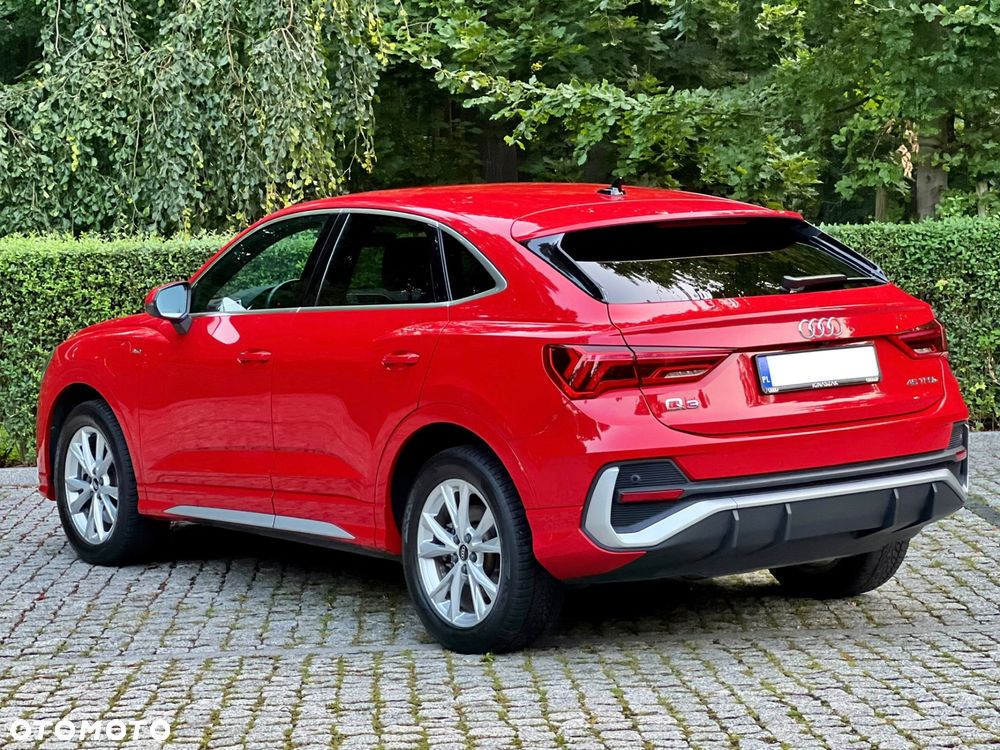 Audi Q3 Sportback - 15