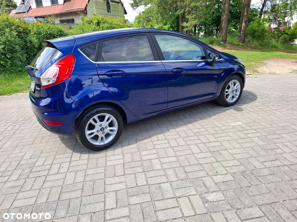 Ford Fiesta - 10