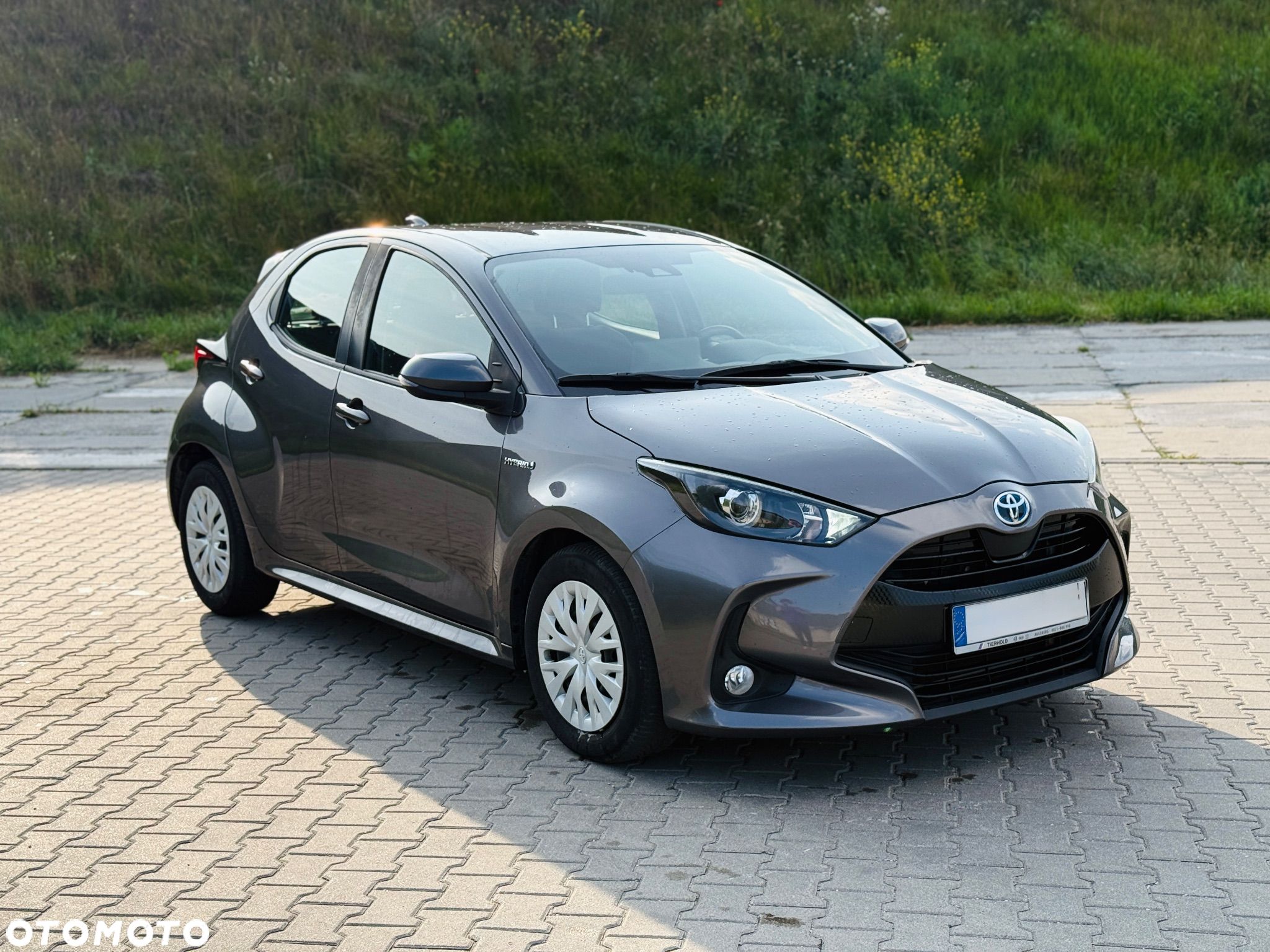Toyota Yaris Hybrid 1.5 Comfort - 1
