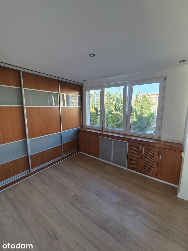 Piękne M3 Lokalizacja Po Remoncie Bezpośrednio ,Balkon, Niski czynsz