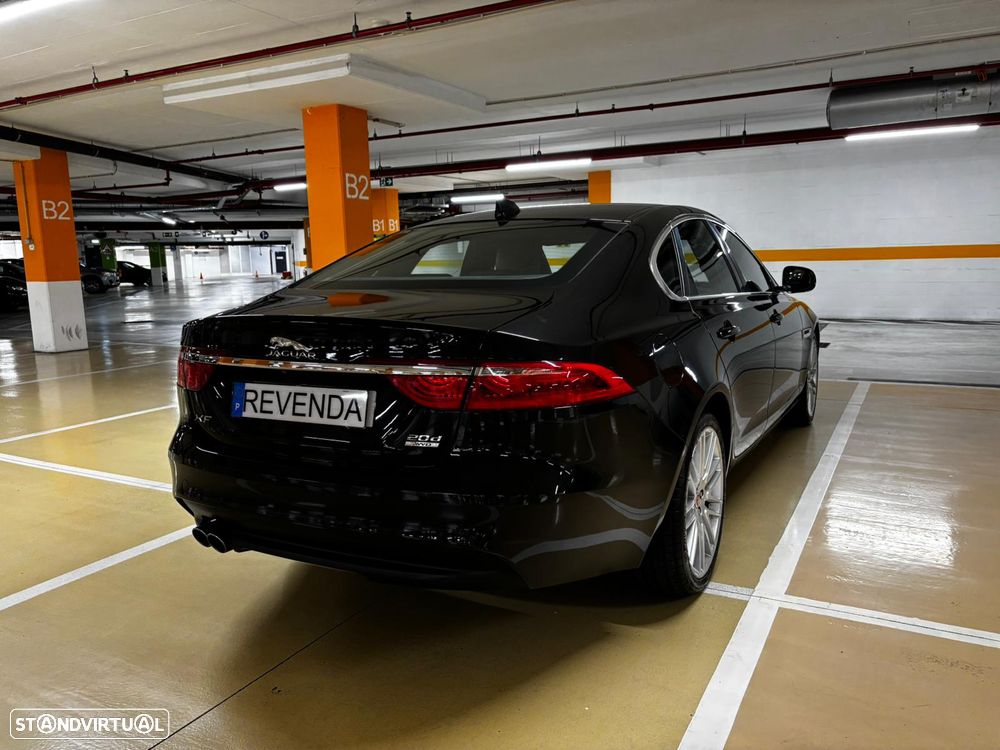 Jaguar XF 20d Aut. Prestige - 41