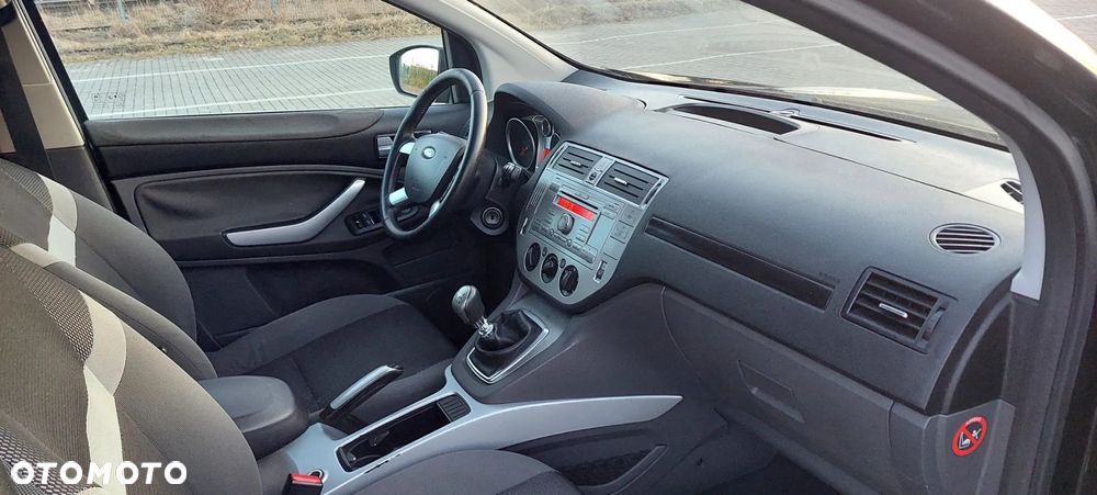 Ford Kuga 2.0 TDCi 2x4 Trend - 35