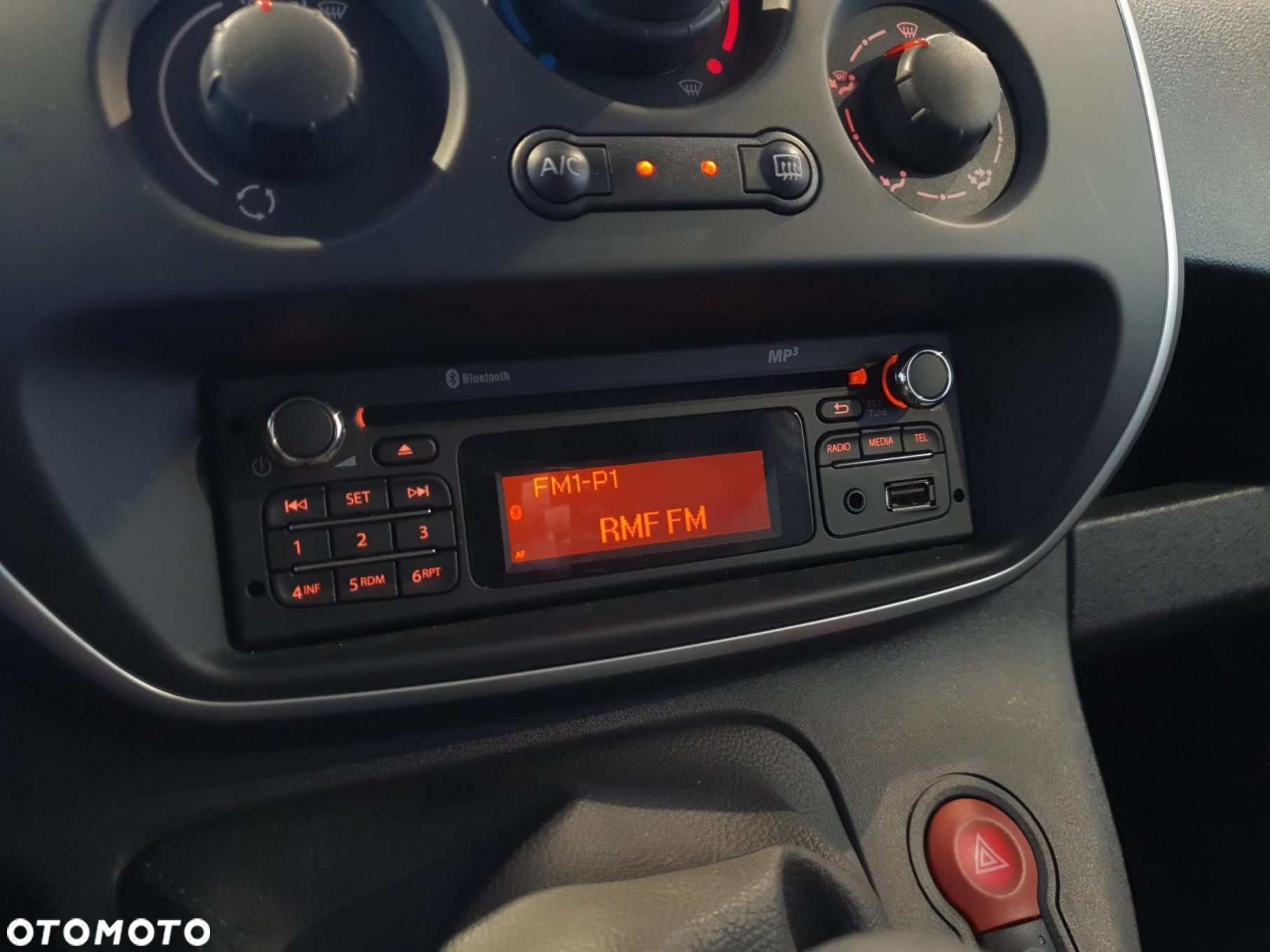Renault Kangoo 1.5 dCi Zen - 12