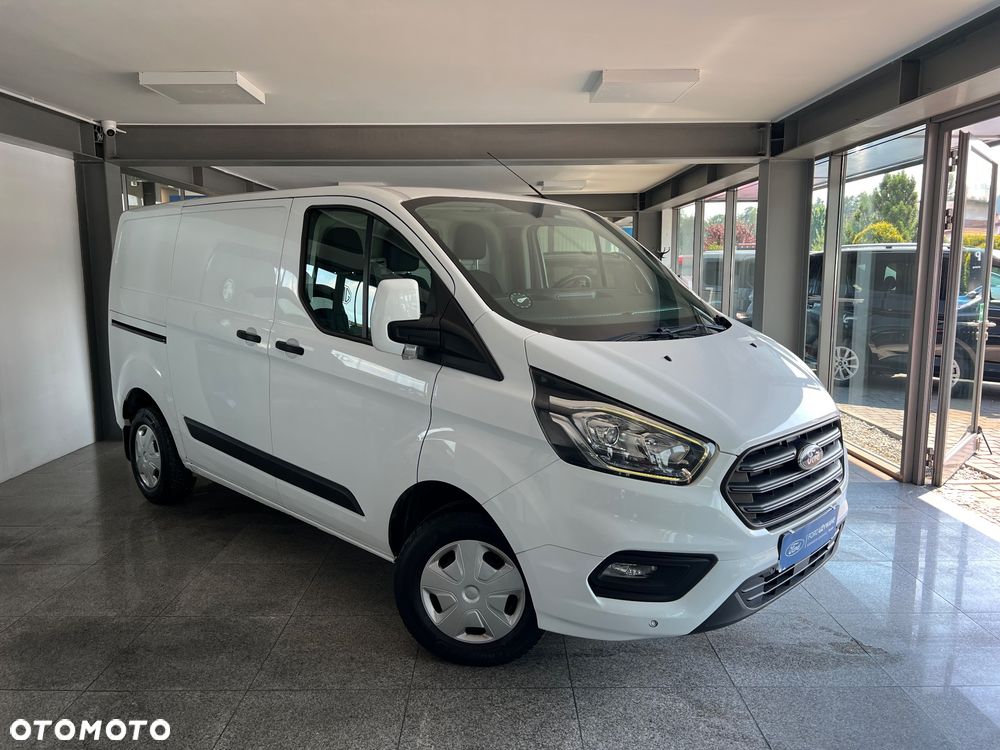 Ford Custom - 2