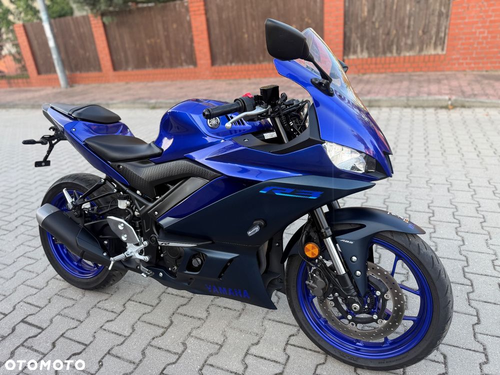 Yamaha R3 - 3
