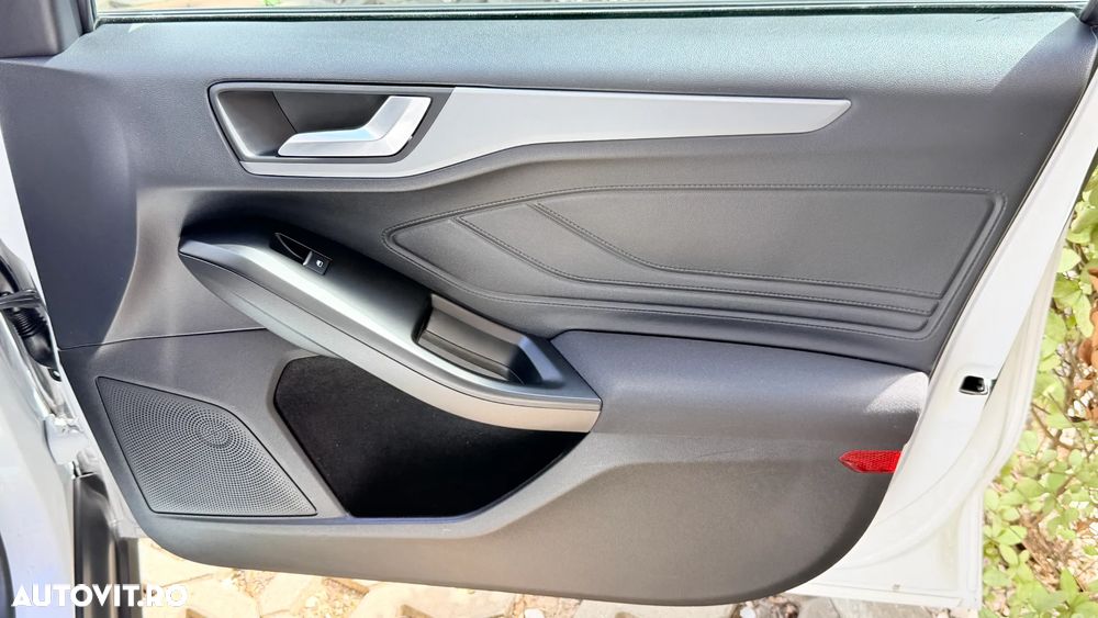 Ford Focus 1.5 EcoBlue Connected - 21