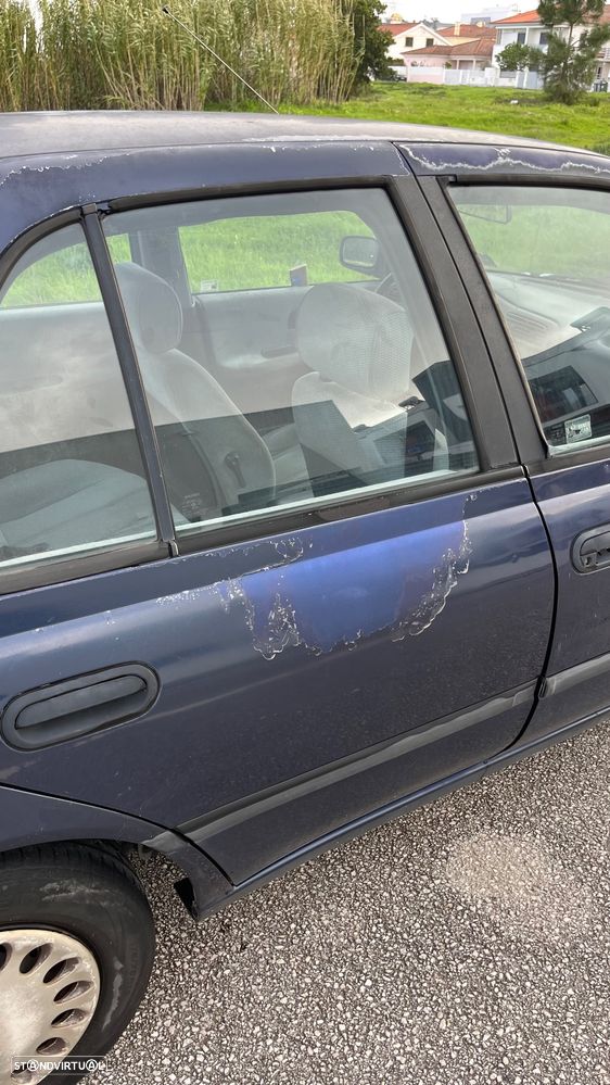 Nissan Sunny Hatchback 1.4 SLX - 9