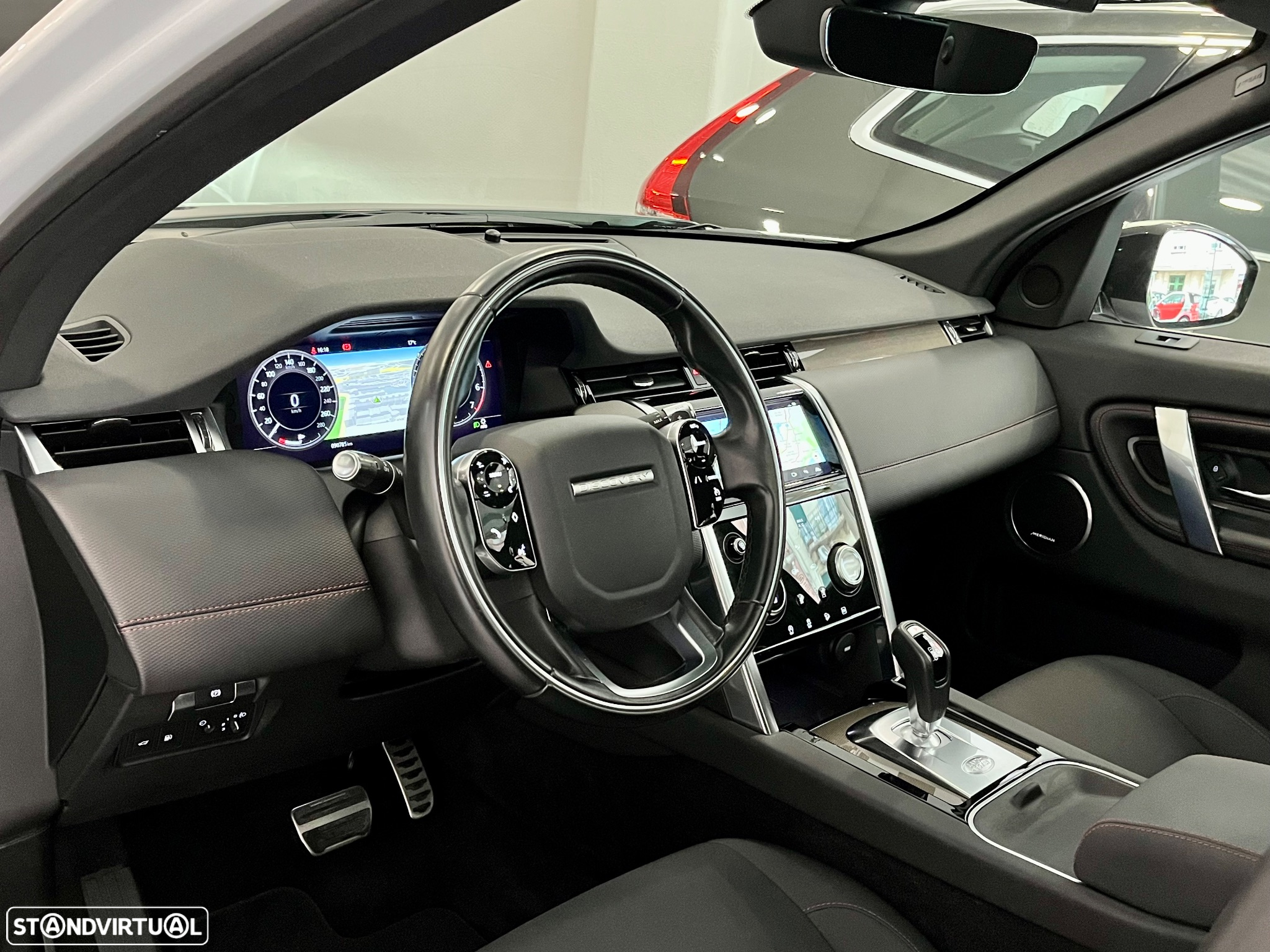 Land Rover Discovery Sport 1.5 I3 P300e AWD R-Dynamic - 9