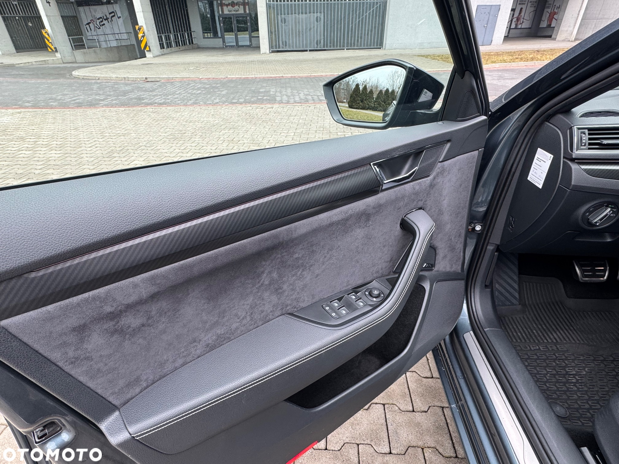 Skoda Superb 2.0 TDI 4x4 Sportline DSG - 13