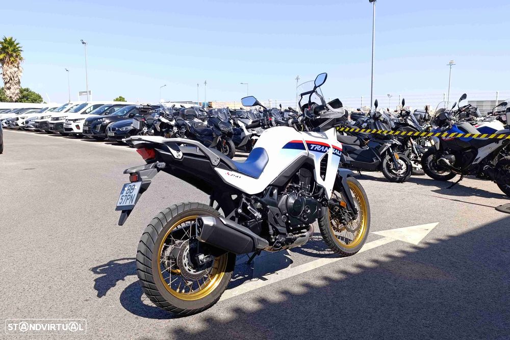 Honda Transalp 750 - 3