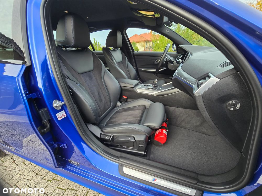 BMW Seria 3 330i M Sport sport - 11