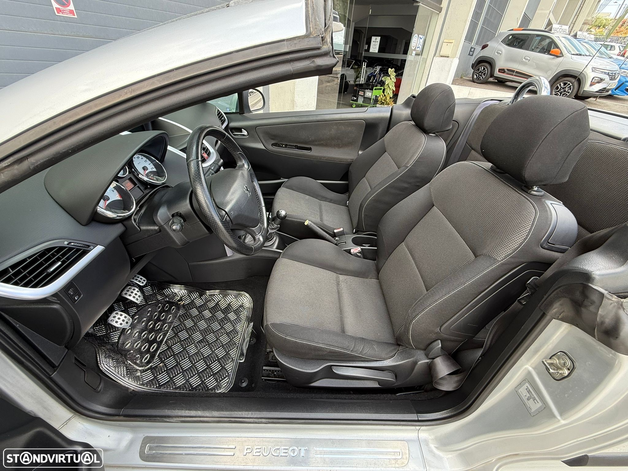 Peugeot 207 CC 1.6 16V - 5