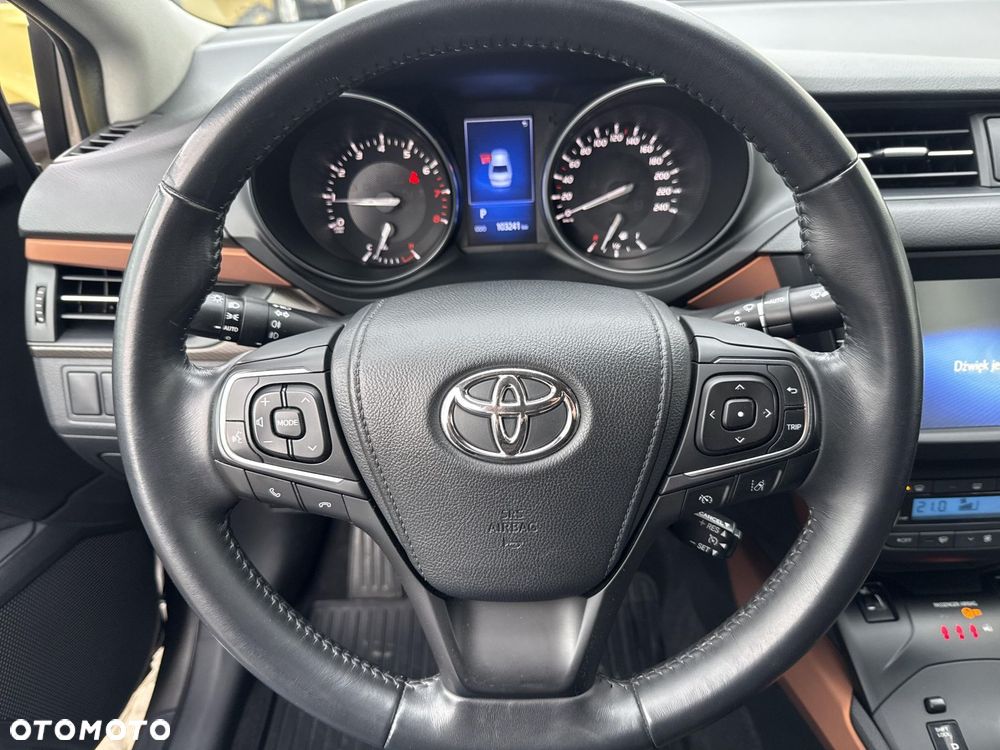 Toyota Avensis 1.8 Premium MS - 14