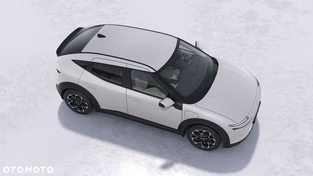 Hyundai IONIQ - 3