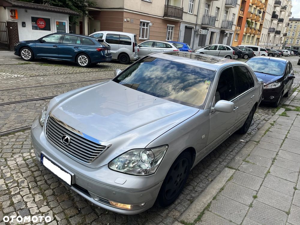 Lexus LS 430 Voyage - 2