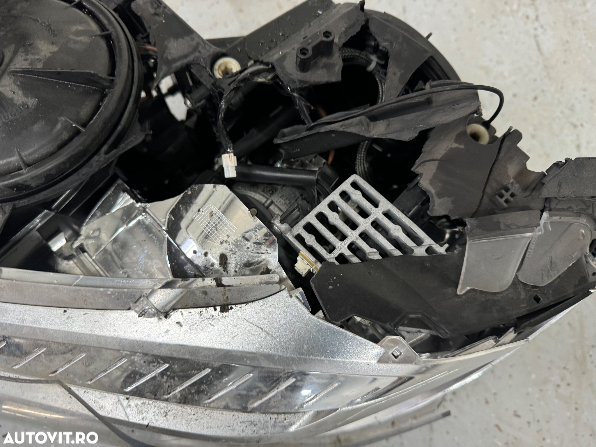 Far bi xenon adaptiv bmw x5 f15 x6 f16(cu defect) - 3