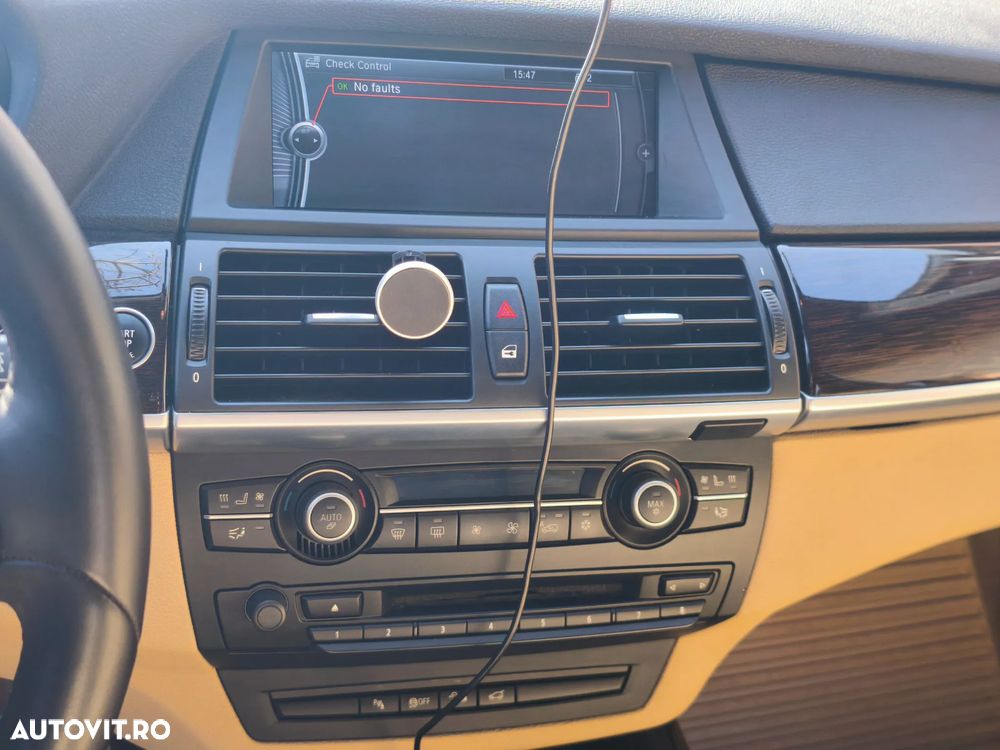 BMW X5 xDrive40d - 11