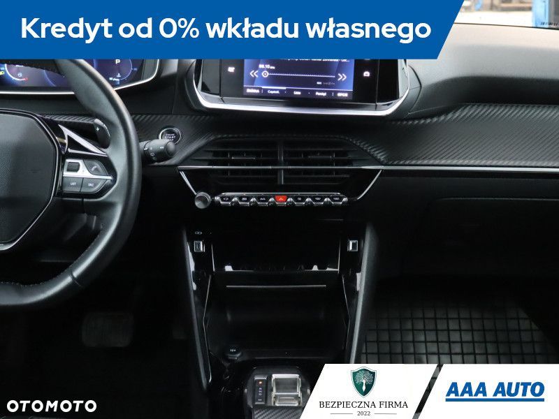 Peugeot 208 - 14