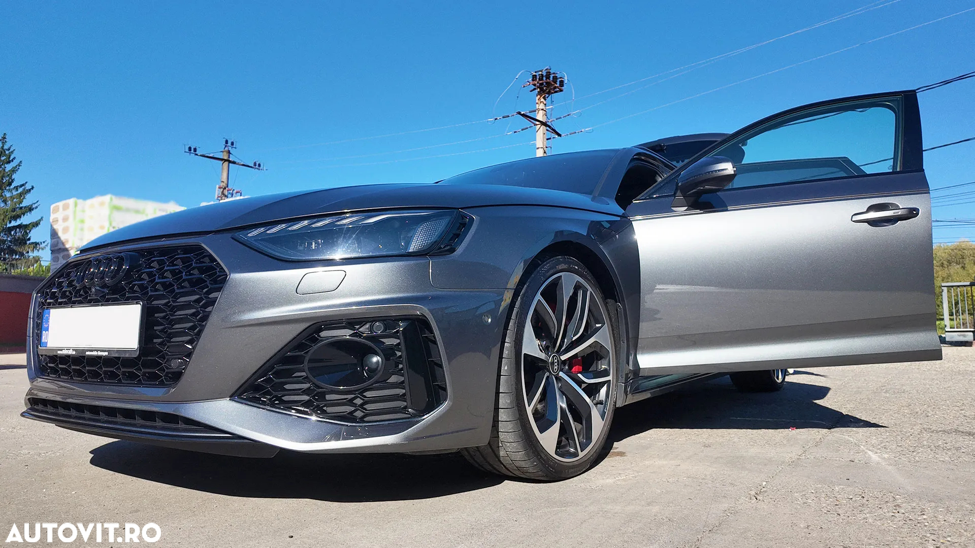 Audi RS4 Avant quattro Tiptronic - 12