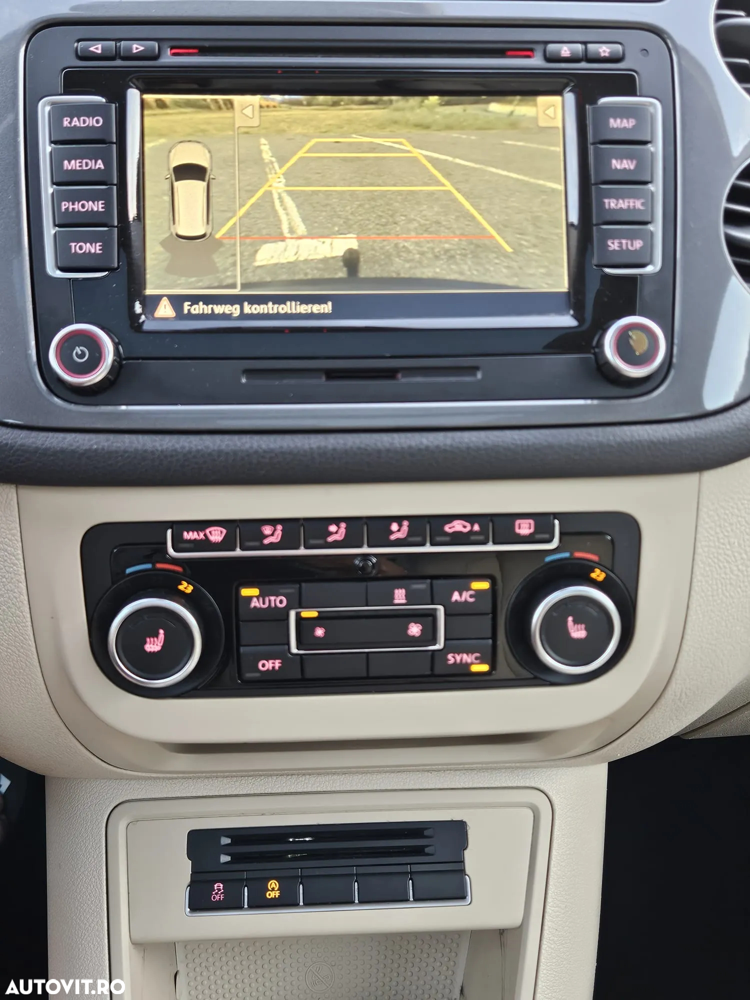 Volkswagen Tiguan 2.0 TDI DPF 4Motion BlueMotion Technology DSG Sport & Style - 26