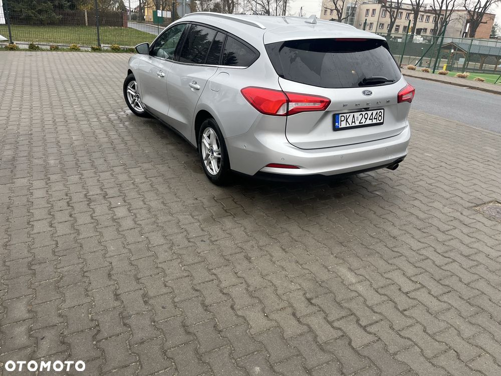 Ford Focus - 8