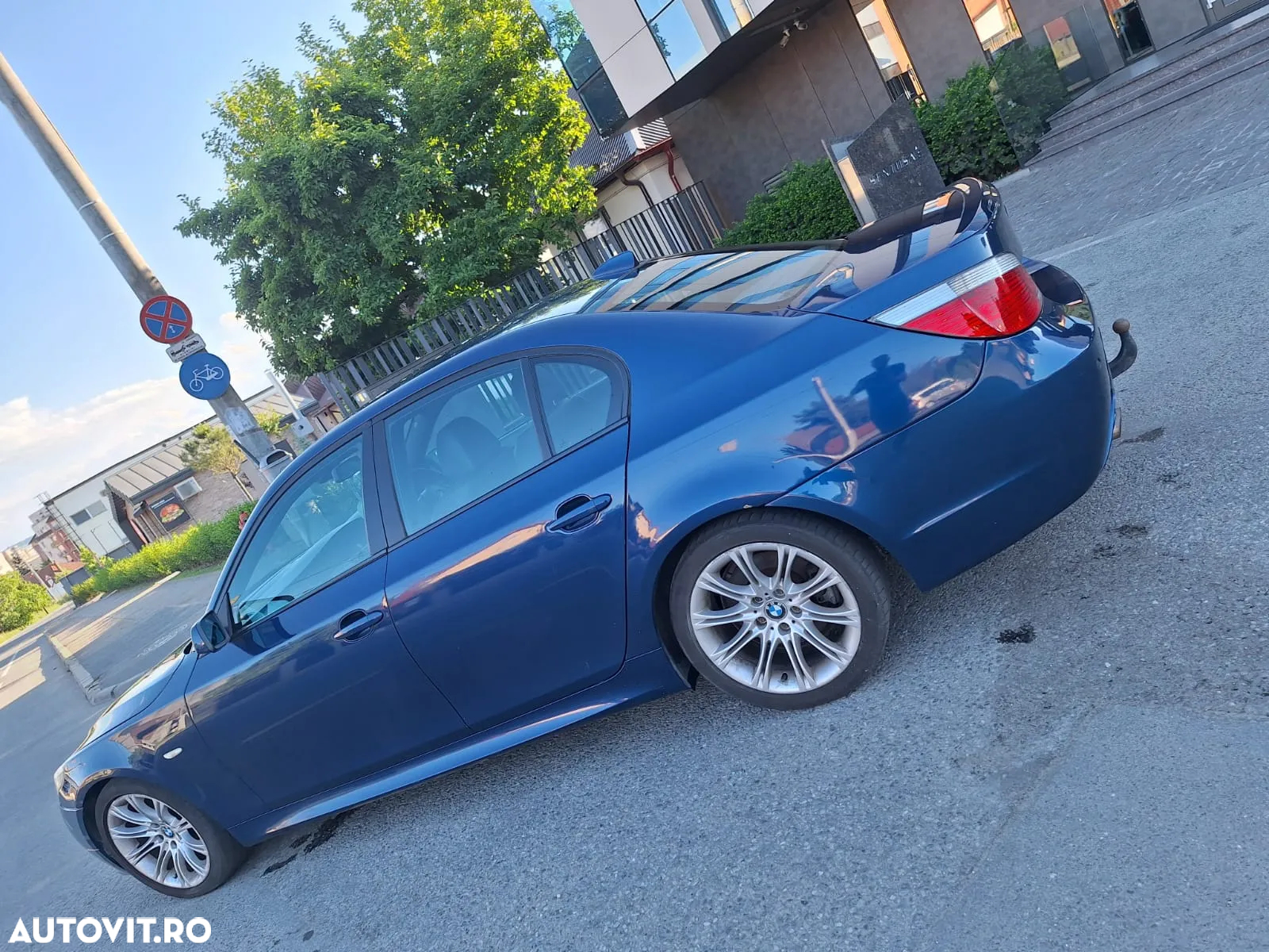 BMW Seria 5 520d - 8