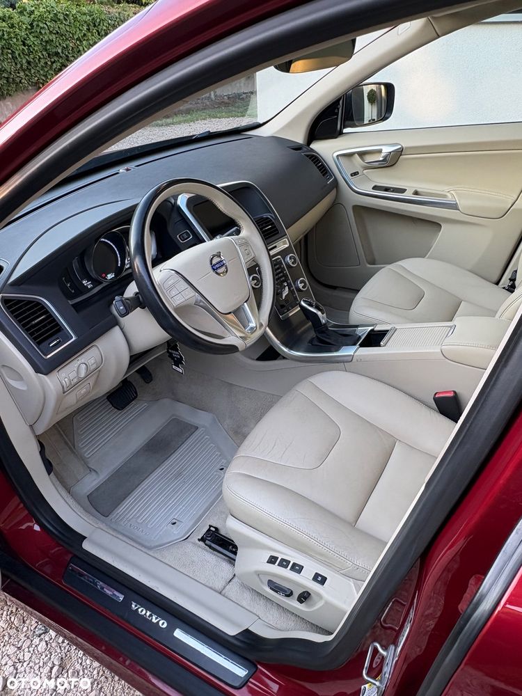 Volvo XC 60 T5 Drive-E Momentum - 14