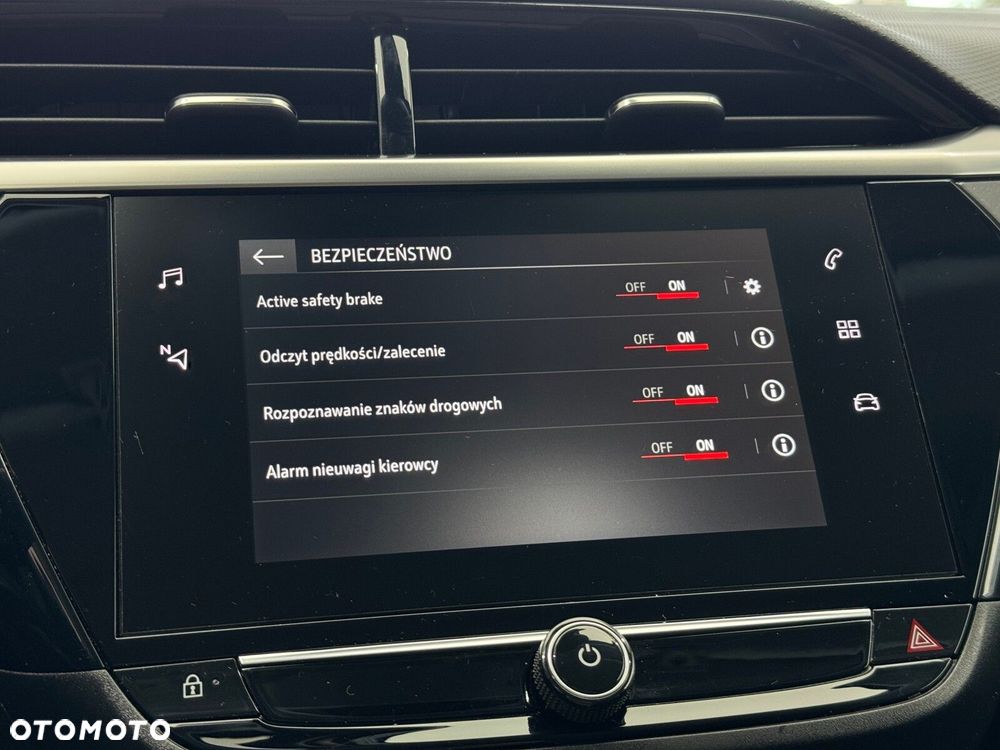 Opel Corsa 1.2 Elegance S&S - 34