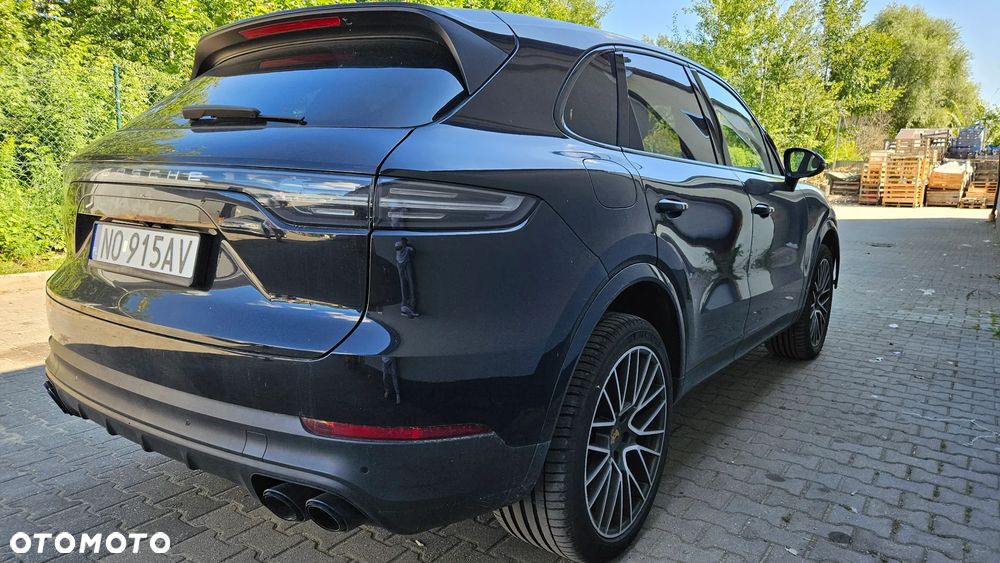 Porsche Cayenne Platinum Edition - 34