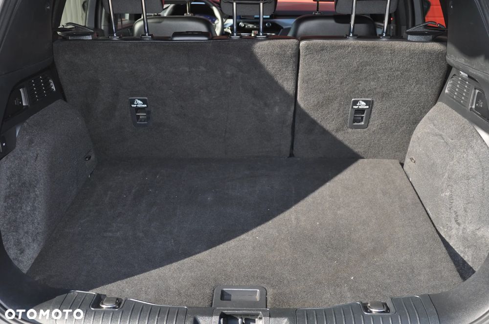 Ford Kuga 2.5 Duratec FHEV 4x4 COOL&CONNECT - 29